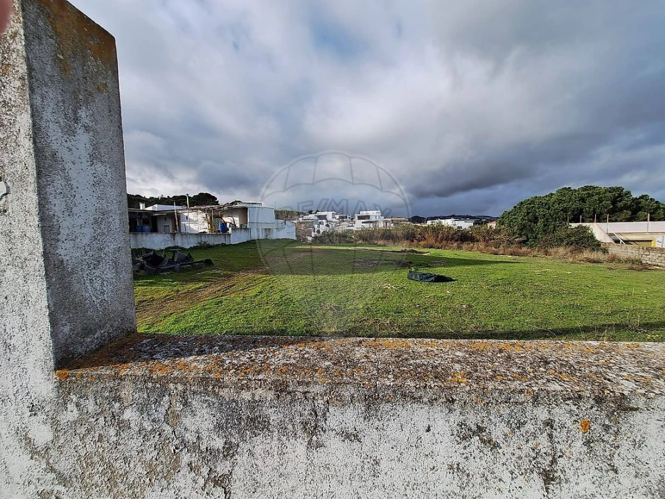 Terreno para Venda em Alenquer (Santo Estêvão e Triana) Foto 1