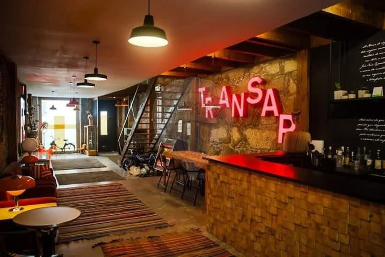 Loja para Arrendamento em Cedofeita, Santo Ildefonso, Sé, Miragaia, São Nicolau e Vitória Foto 7