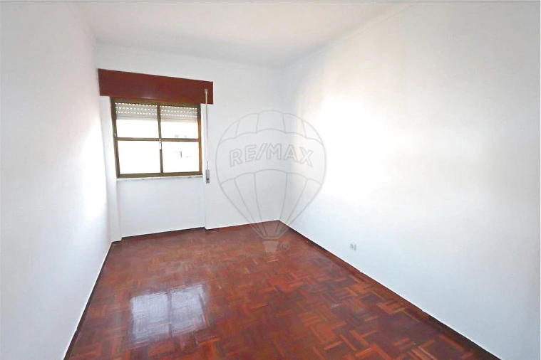 Apartamento T3 para Venda em Moita Foto 3