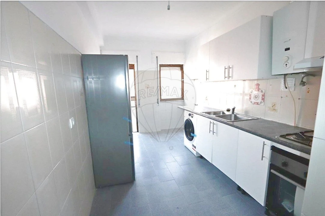 Apartamento T3 para Venda em Moita Foto 1