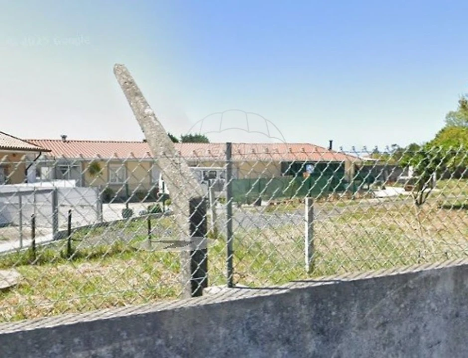 Moradia T3 para Arrendamento em São Felix da Marinha Foto 3