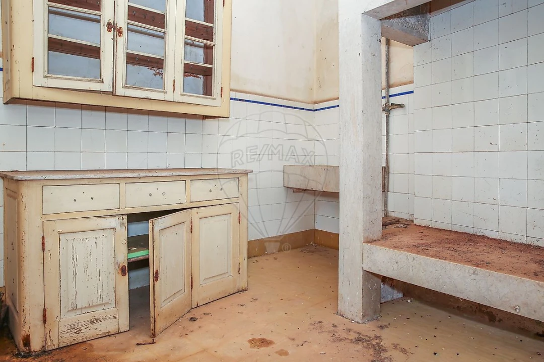 Moradia T4 para Venda em Painho e Figueiros Foto 24