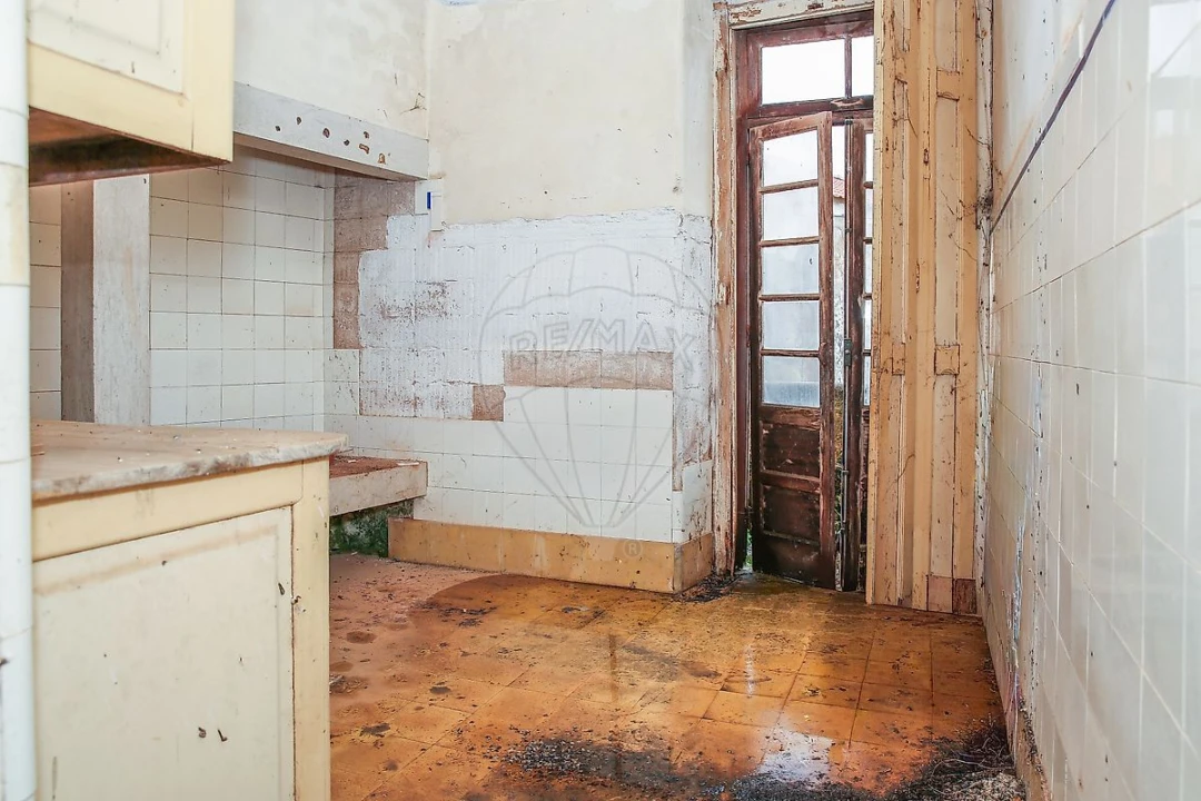 Moradia T4 para Venda em Painho e Figueiros Foto 28