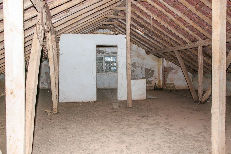 Moradia T4 para Venda em Painho e Figueiros Foto 41