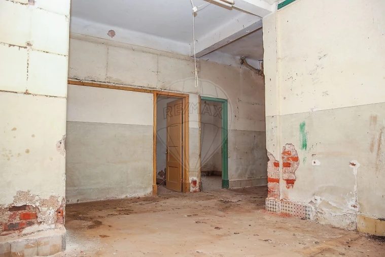 Moradia T4 para Venda em Painho e Figueiros Foto 10