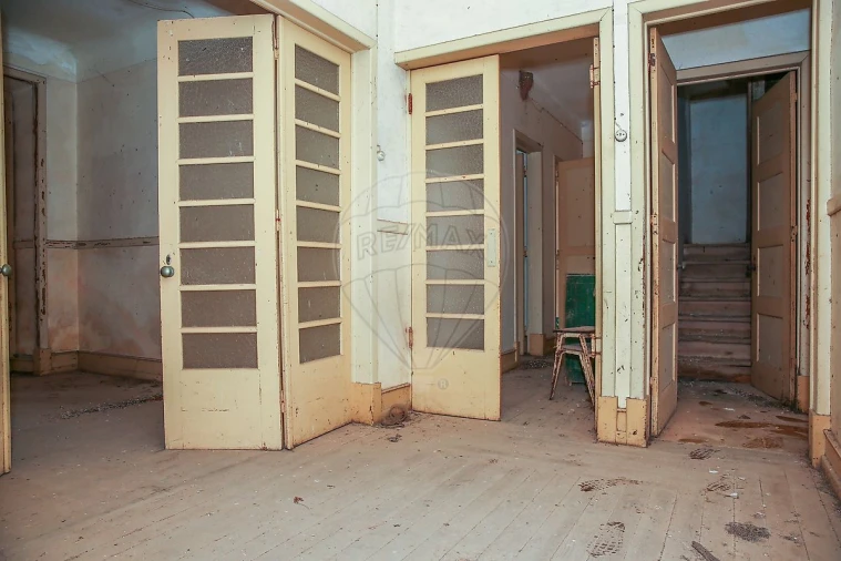 Moradia T4 para Venda em Painho e Figueiros Foto 26