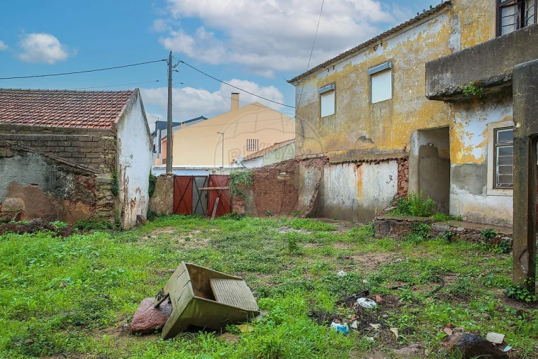 Moradia T4 para Venda em Painho e Figueiros Foto 47