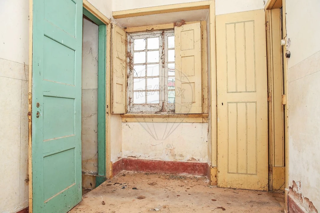 Moradia T4 para Venda em Painho e Figueiros Foto 16