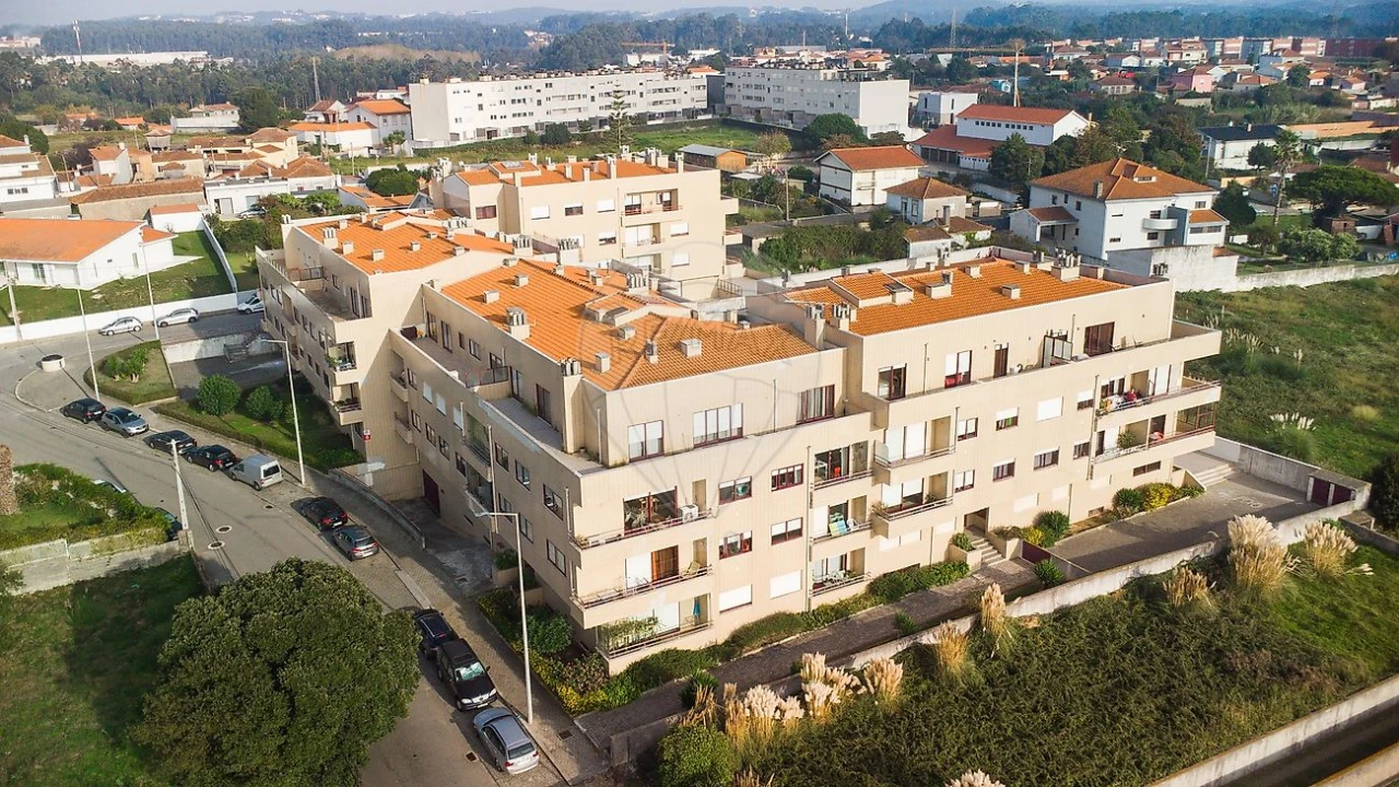 Apartamento T1 para Venda em São Felix da Marinha Foto 14