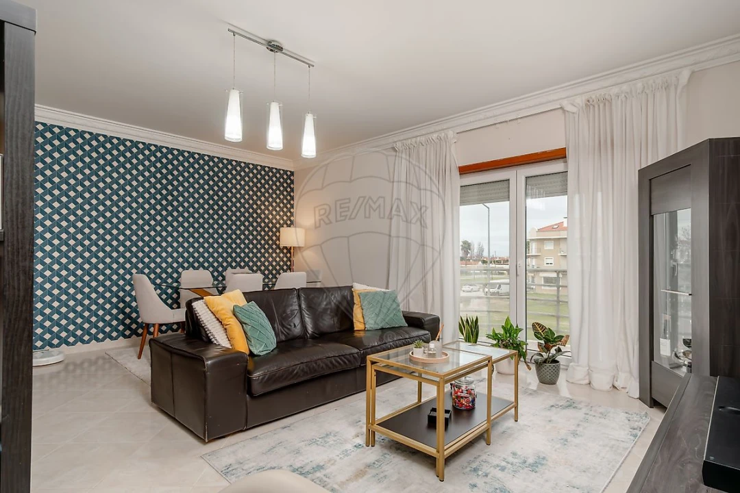 Apartamento T2 para Venda em Alcochete Foto 3