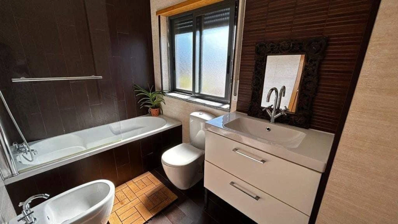 Apartamento T3 para Venda em Carcavelos e Parede Foto 8