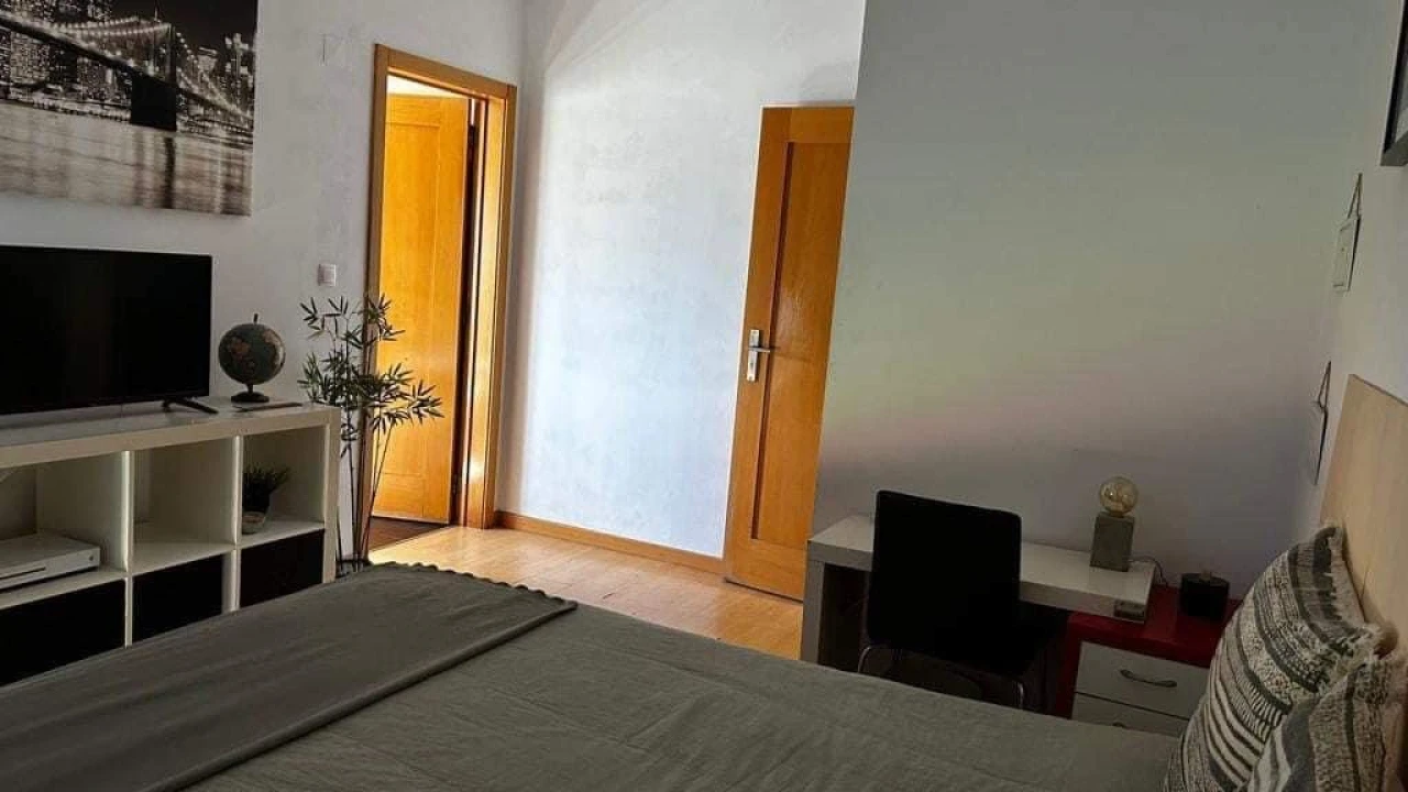 Apartamento T3 para Venda em Carcavelos e Parede Foto 10