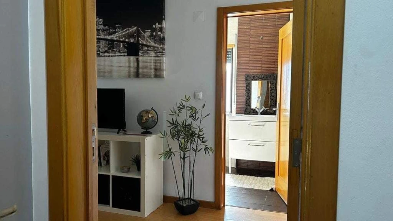 Apartamento T3 para Venda em Carcavelos e Parede Foto 14