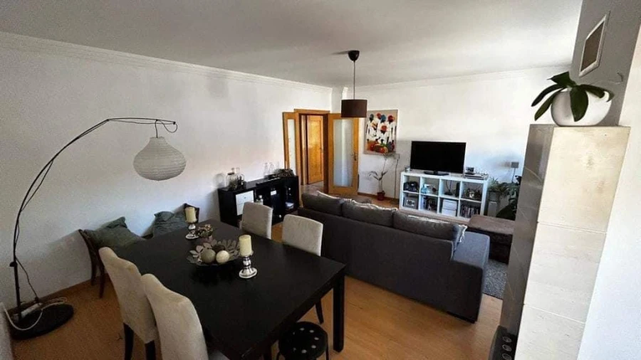 Apartamento T3 para Venda em Carcavelos e Parede Foto 5