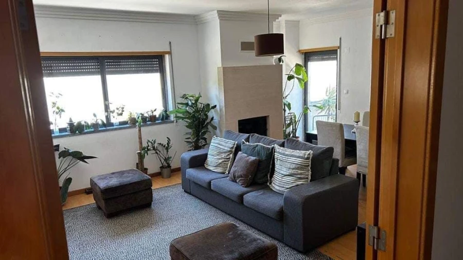 Apartamento T3 para Venda em Carcavelos e Parede Foto 6