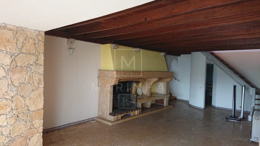 Moradia T4 para Venda em Colares Foto 21