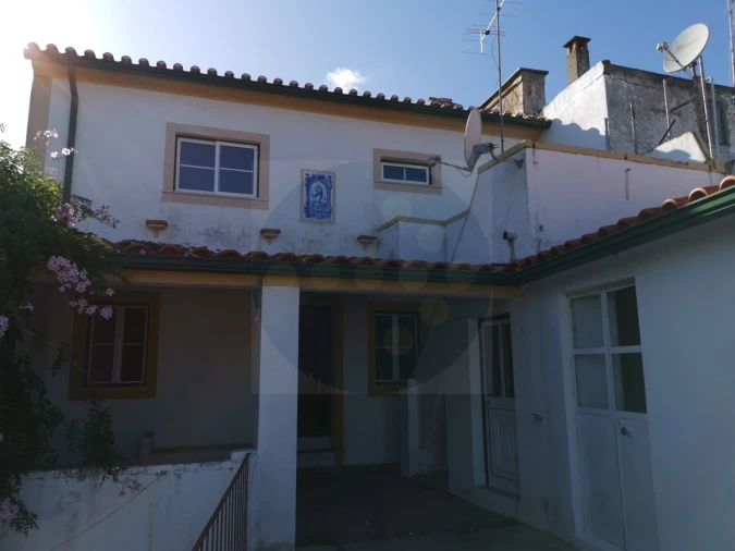 Moradia T5 para Venda em Sardoal Foto 2