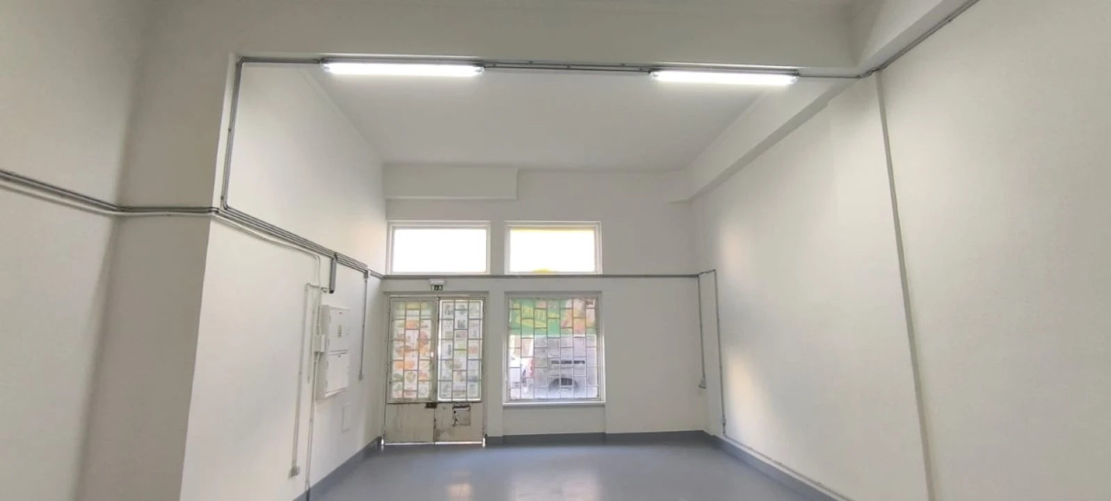 Loja para Arrendamento em Odivelas Foto 1