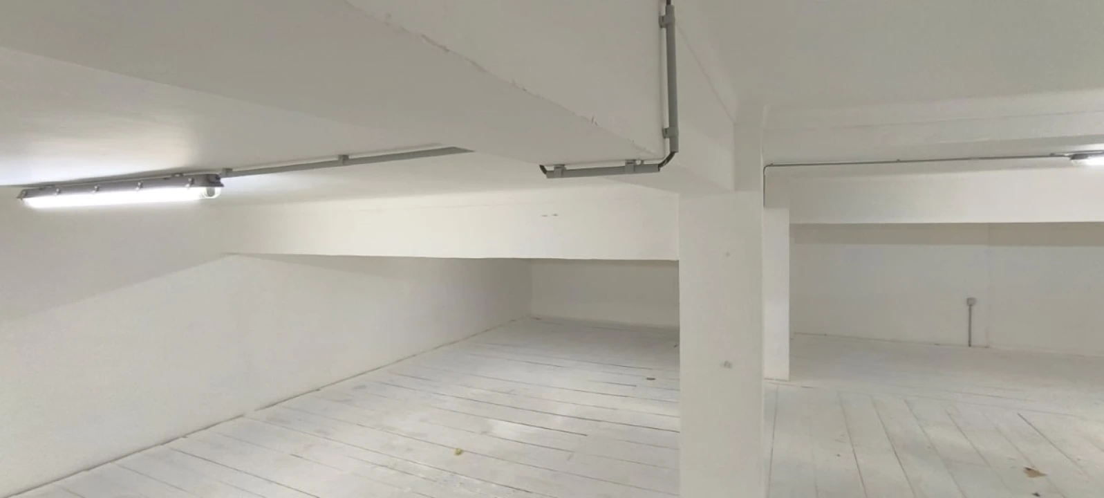 Loja para Arrendamento em Odivelas Foto 8