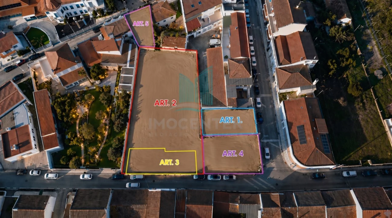 Prédio para Venda em Paião Foto 33