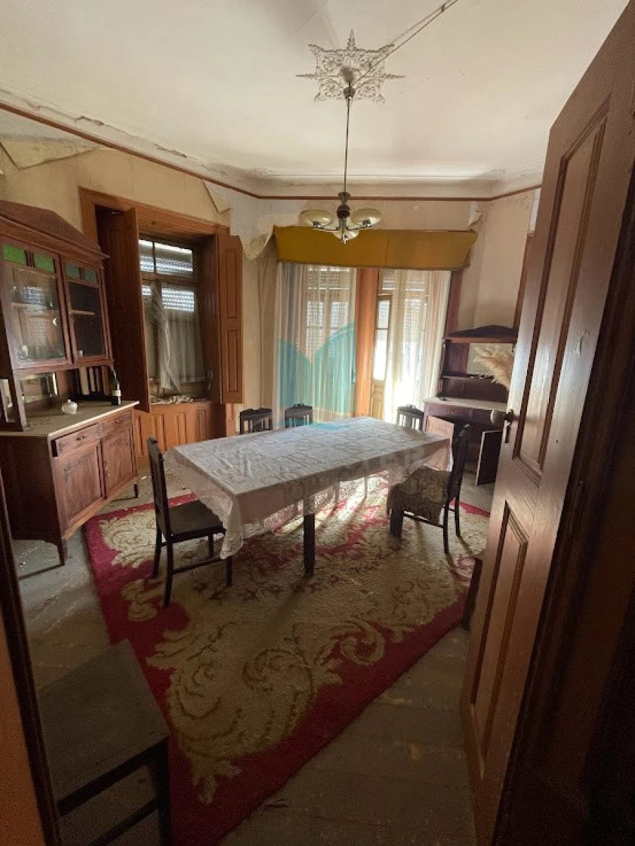 Prédio para Venda em Paião Foto 12