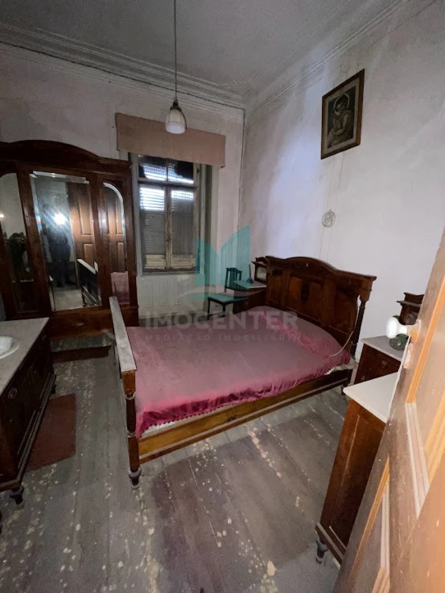 Prédio para Venda em Paião Foto 13