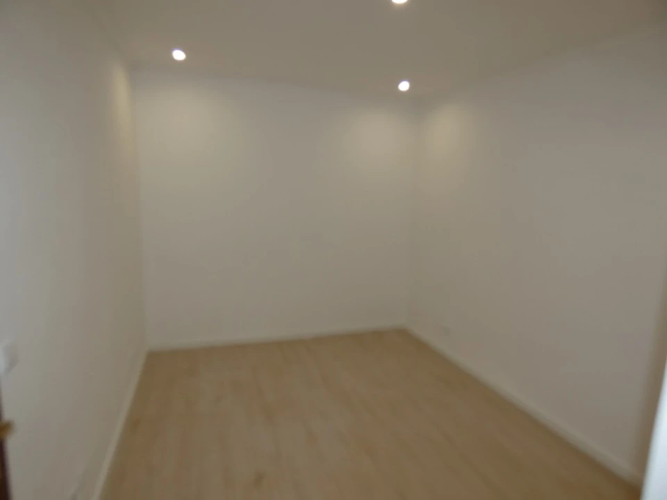 Moradia T1 para Venda em Cacém e São Marcos Foto 9