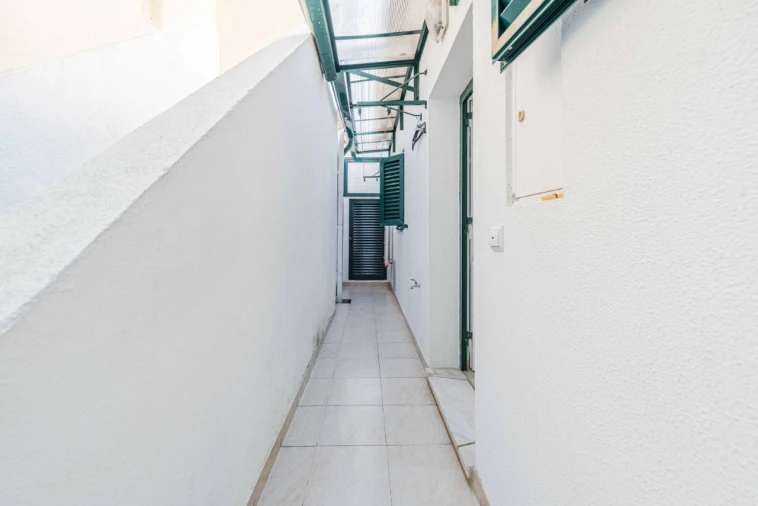 Moradia T1 para Venda em Cacém e São Marcos Foto 4