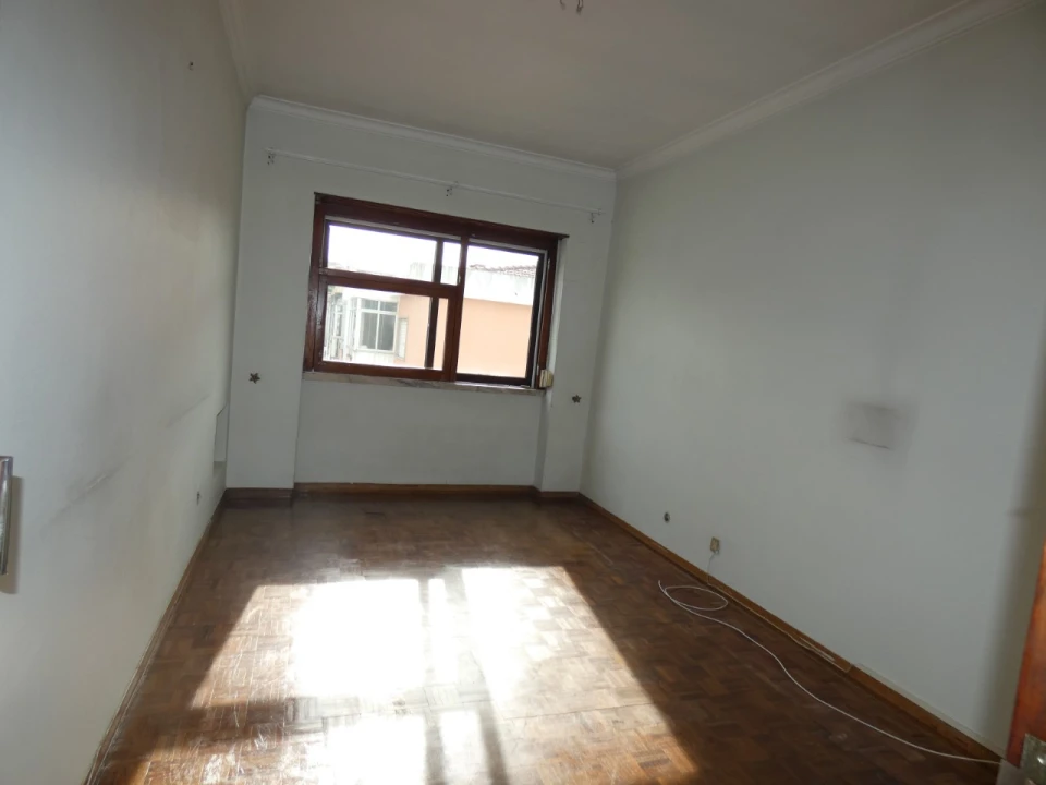 Apartamento T3 para Venda em Agualva e Mira-Sintra Foto 14