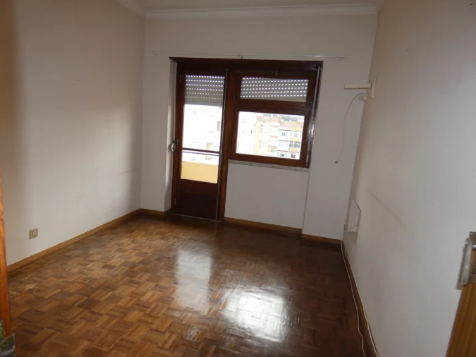Apartamento T3 para Venda em Agualva e Mira-Sintra Foto 4