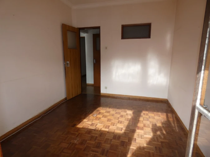 Apartamento T3 para Venda em Agualva e Mira-Sintra Foto 12