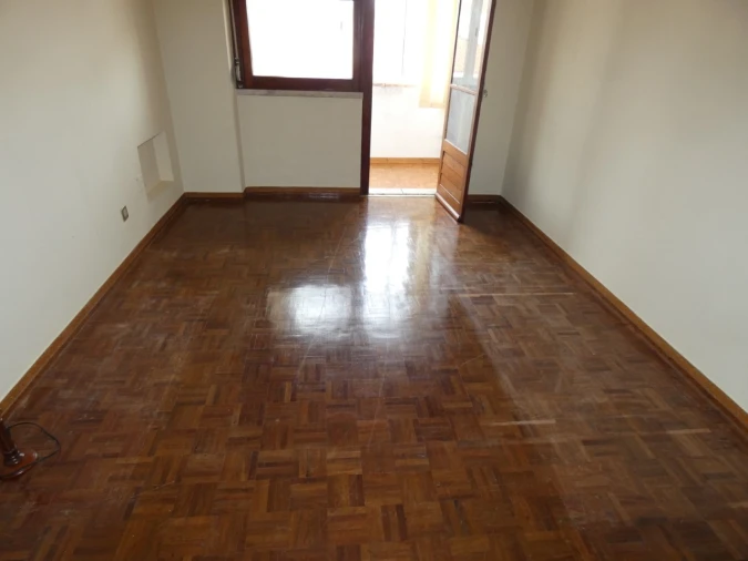 Apartamento T3 para Venda em Agualva e Mira-Sintra Foto 2