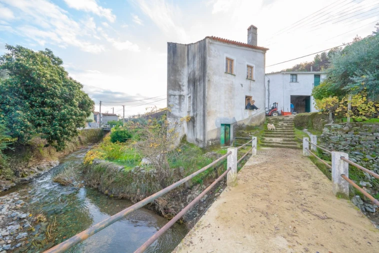 Moradia T3 para Venda em São Vicente da Beira Foto 1