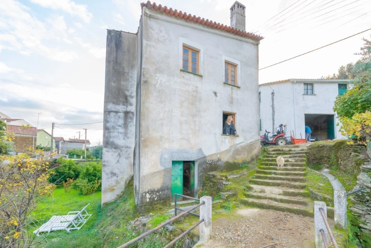 Moradia T3 para Venda em São Vicente da Beira Foto 16