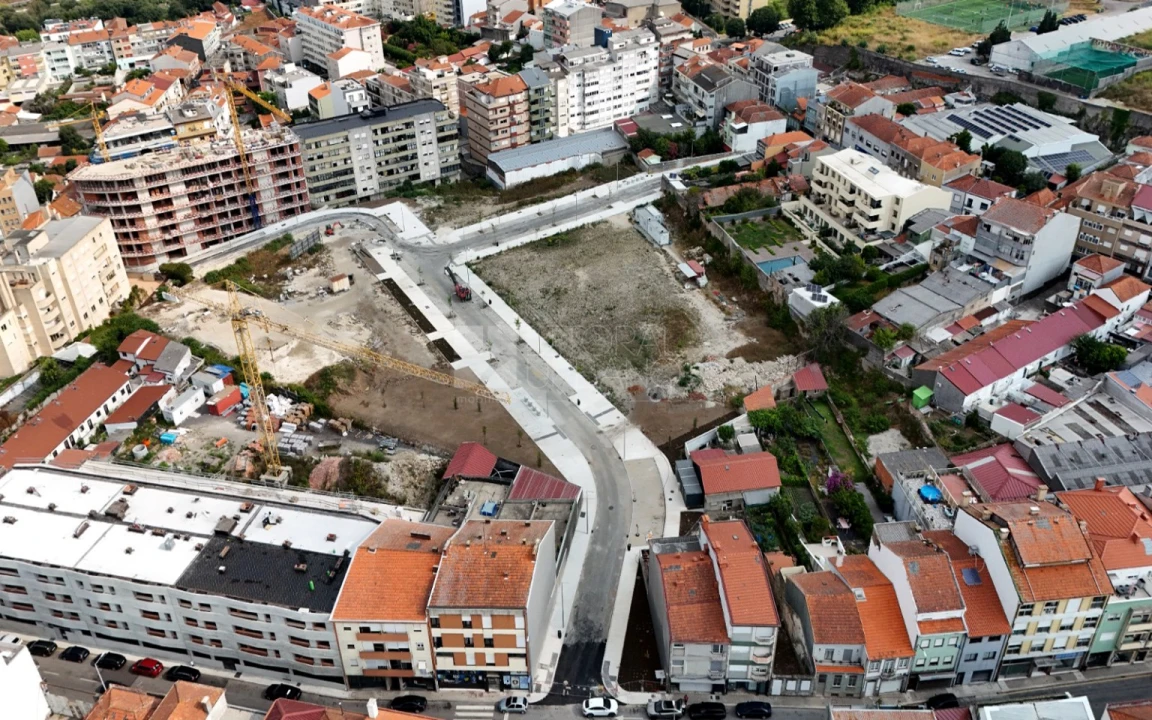 Apartamento T1 para Venda em Paranhos Foto 16