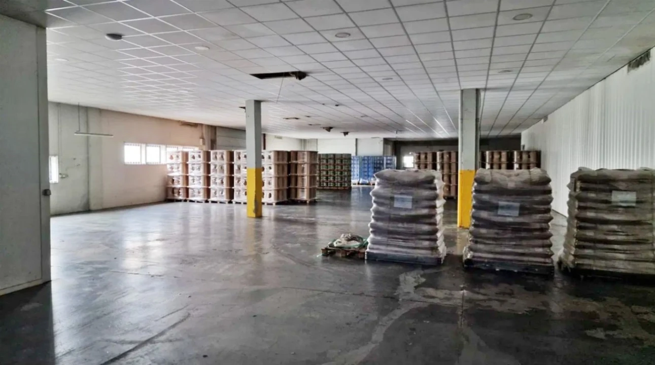 Armazém para Arrendamento em Vila Nova da Telha Foto 5