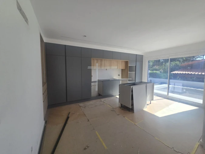 Moradia T4 para Venda em Charneca de Caparica e Sobreda Foto 8