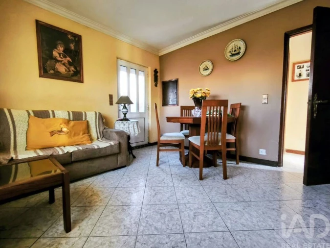 Moradia T3 para Venda em Areosa Foto 3