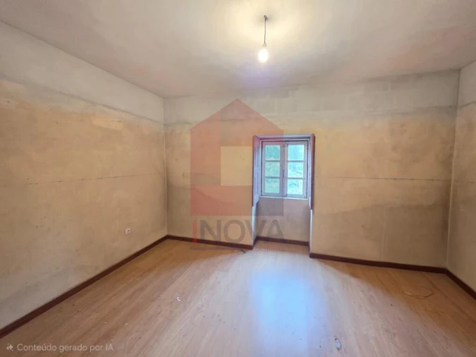 Moradia T2 para Venda em Vila Verde e Barbudo Foto 9