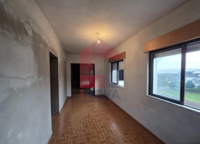 Moradia T2 para Venda em Vila Verde e Barbudo Foto 7