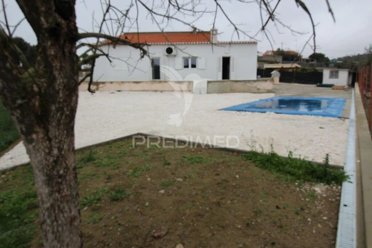 Moradia T3 para Venda em Bencatel