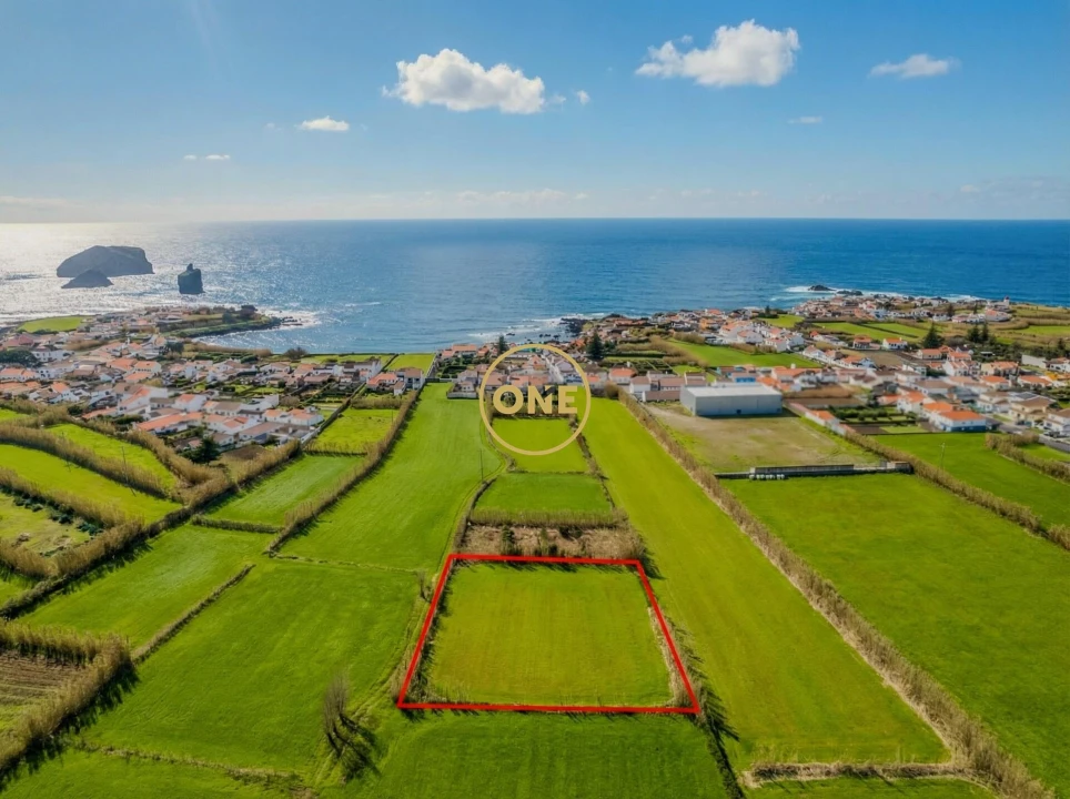 Terreno para Venda em Mosteiros Foto 3