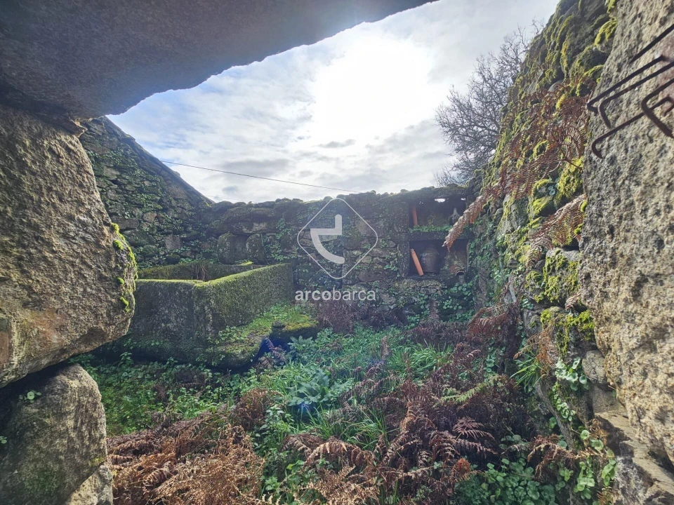 Quinta T2 para Venda em Alvora e Loureda Foto 24