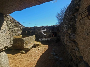 Quinta T2 para Venda em Alvora e Loureda