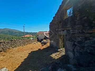 Quinta T2 para Venda em Alvora e Loureda