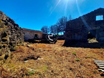 Quinta T2 para Venda em Alvora e Loureda