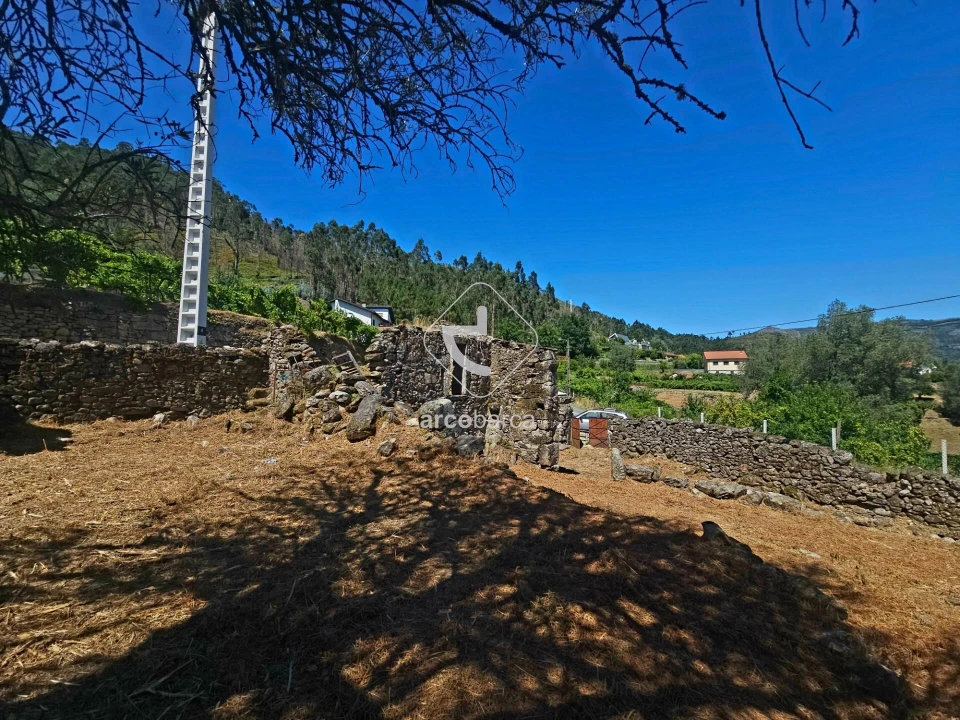 Quinta T2 para Venda em Alvora e Loureda Foto 42