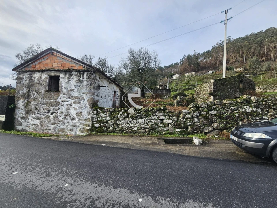 Quinta T2 para Venda em Alvora e Loureda Foto 9