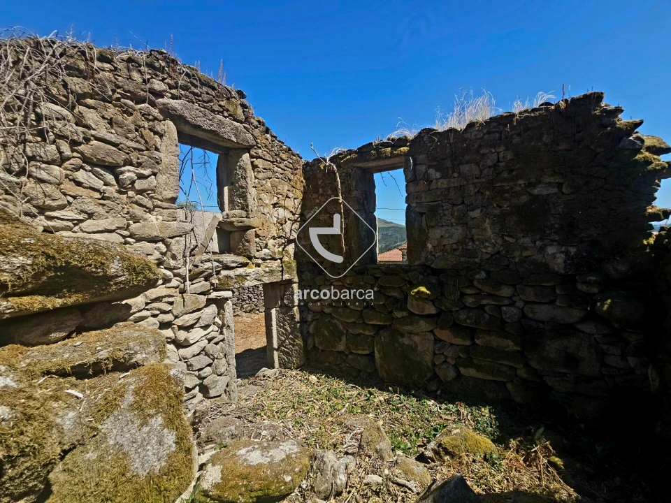 Quinta T2 para Venda em Alvora e Loureda Foto 15