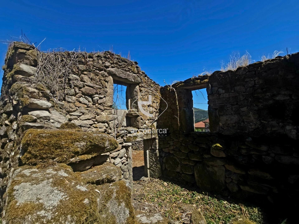 Quinta T2 para Venda em Alvora e Loureda Foto 4